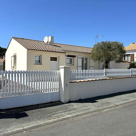 Holiday home Maison De Plain-pied Avec Jardin Clos, Veranda, Terrasse Et Barbecue, Pres De St Gilles Croix De Vie - Fr-1-224-811